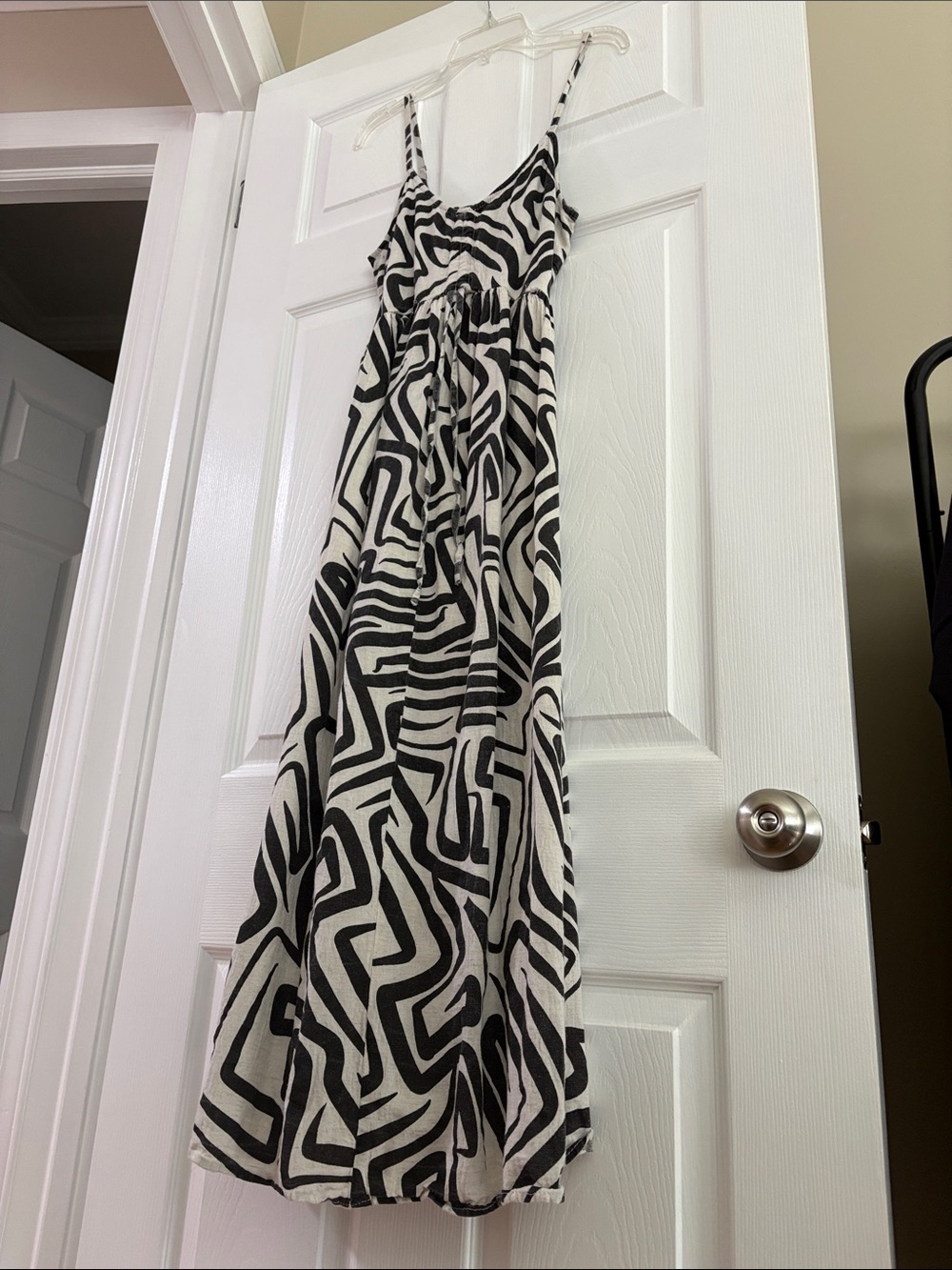 Sincerly Jules Black & White Abstract Maxi Dress